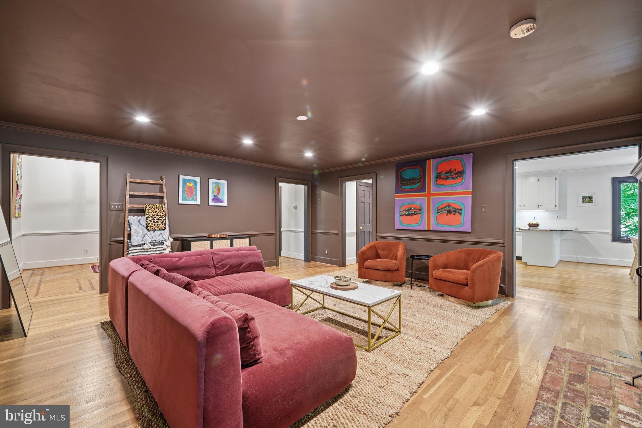 3216 MARLBORO COURT