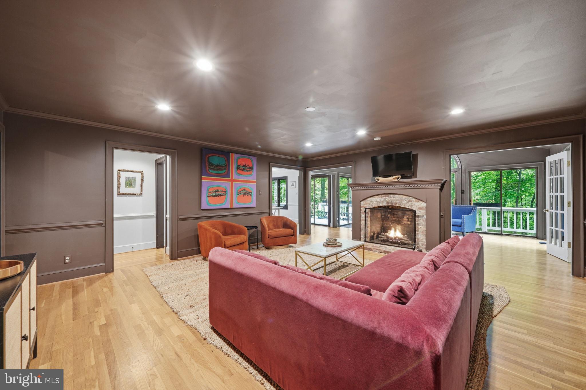 3216 MARLBORO COURT