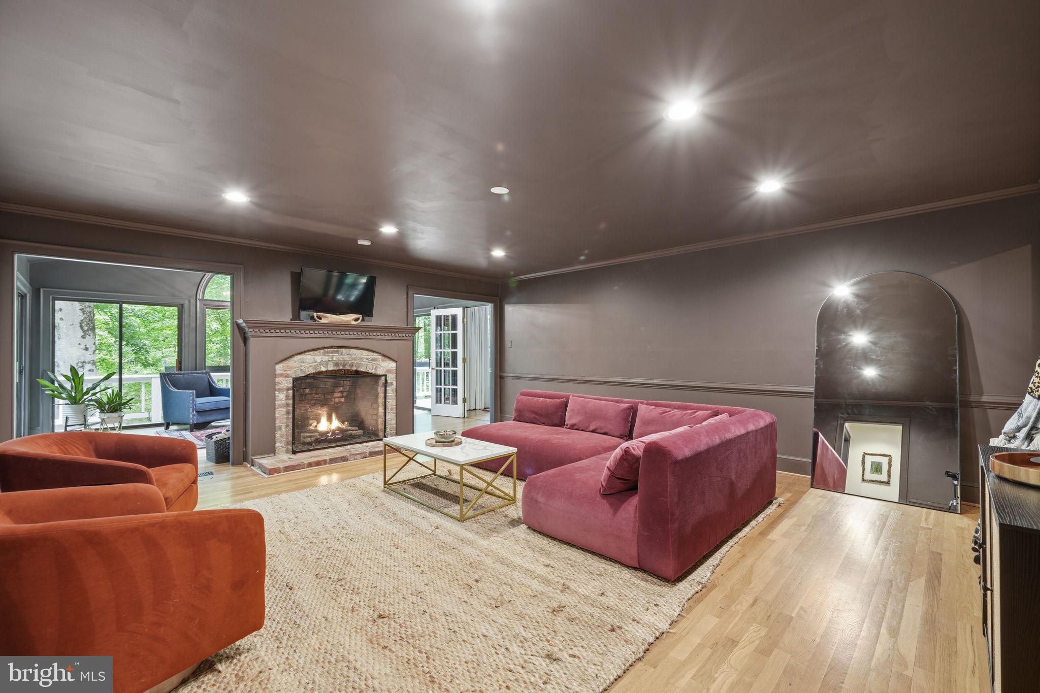 3216 MARLBORO COURT