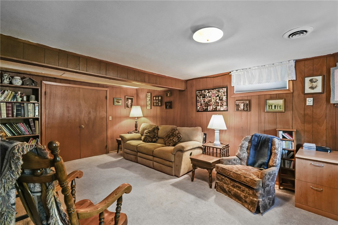 26 Lloyd Drive