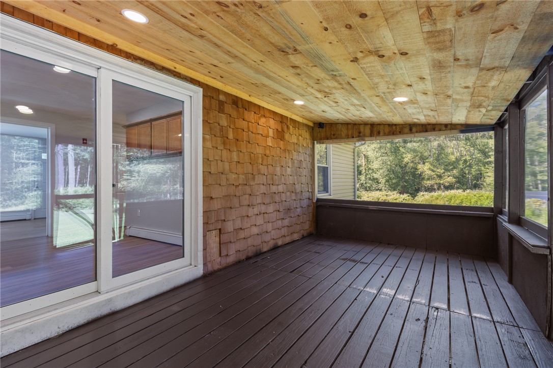 1653 Snake Hill Road
