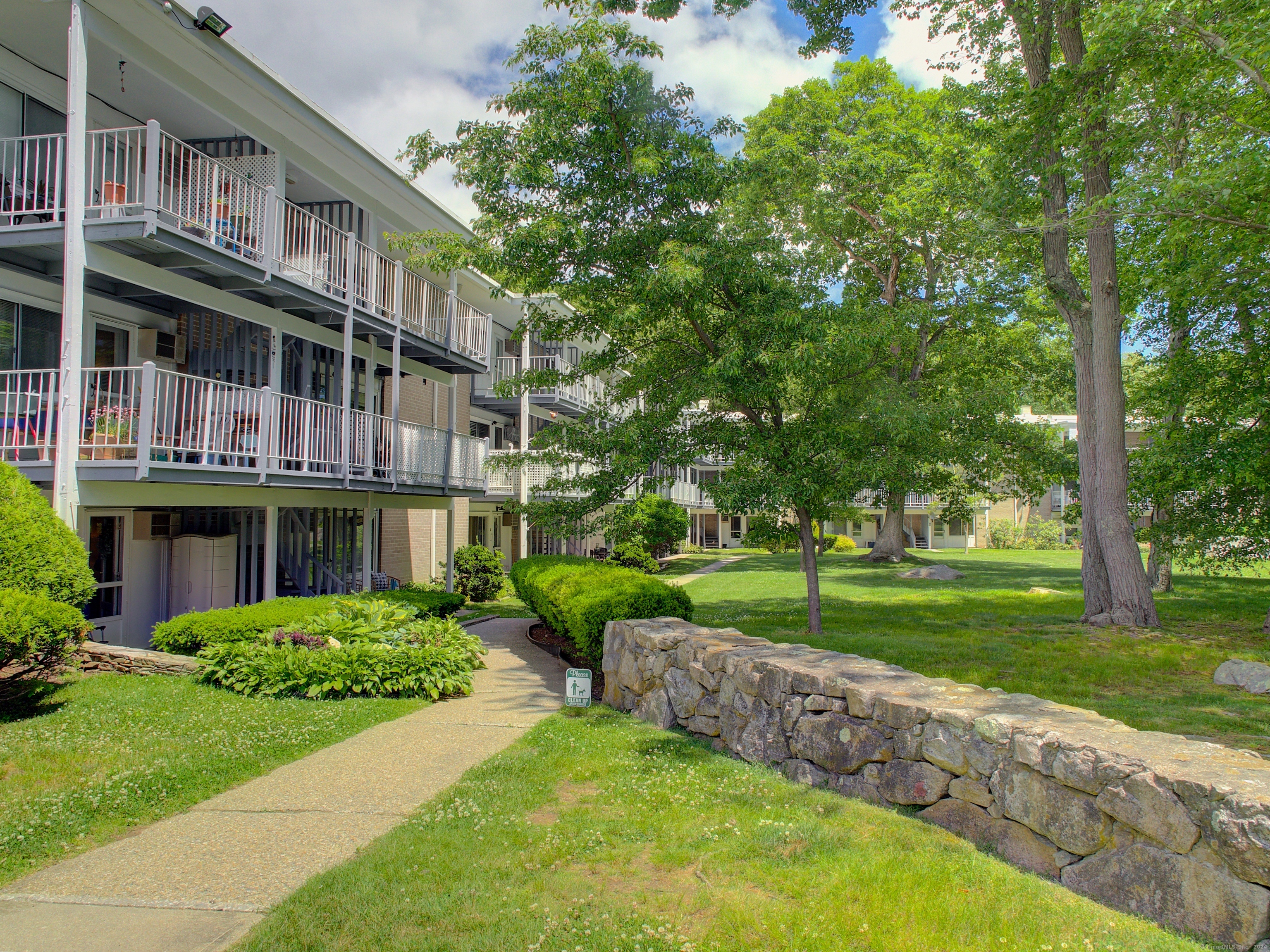 281 Gardner Avenue K2