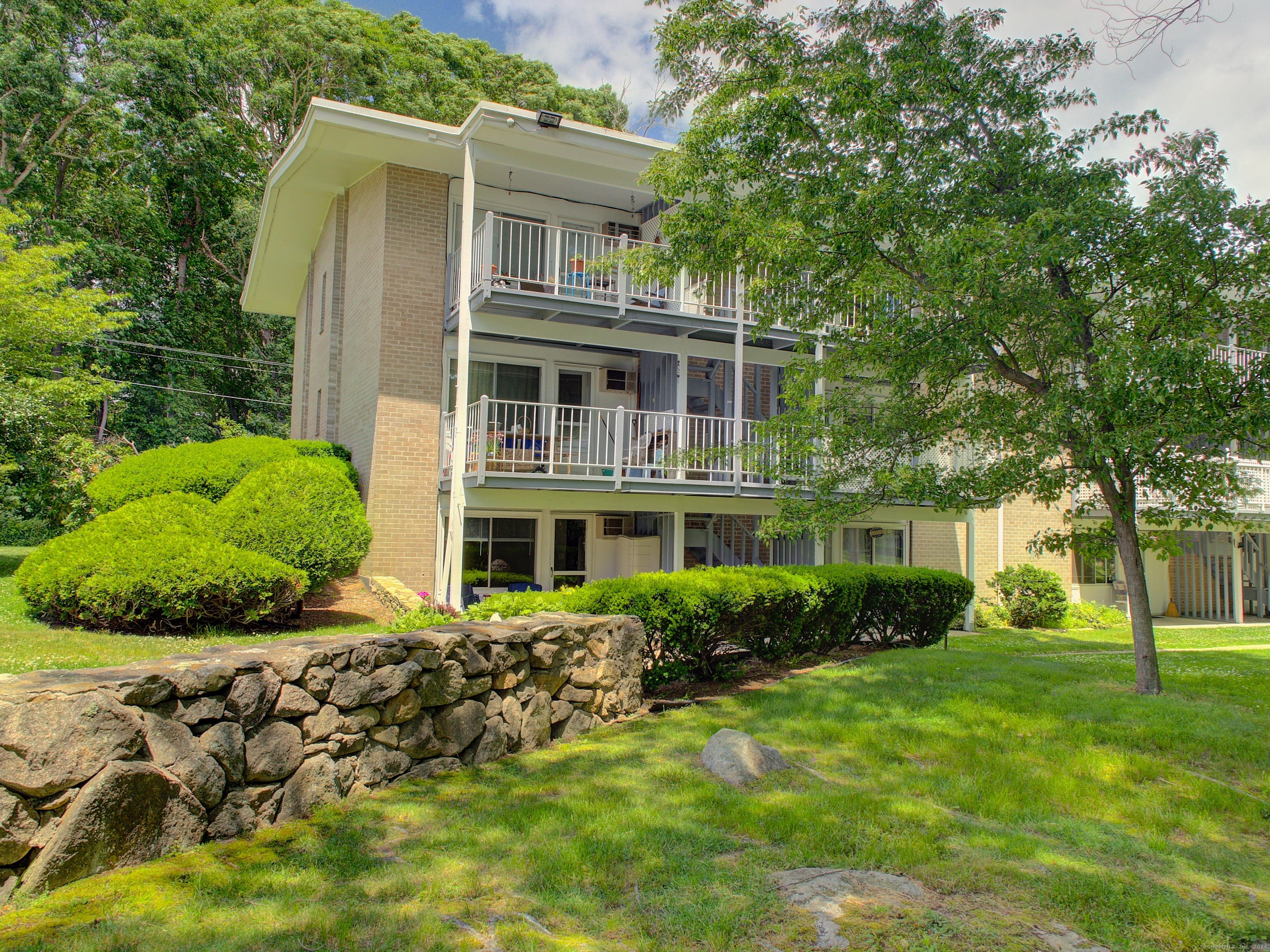 281 Gardner Avenue K2