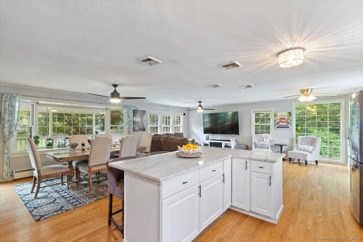 712 Country Club Road