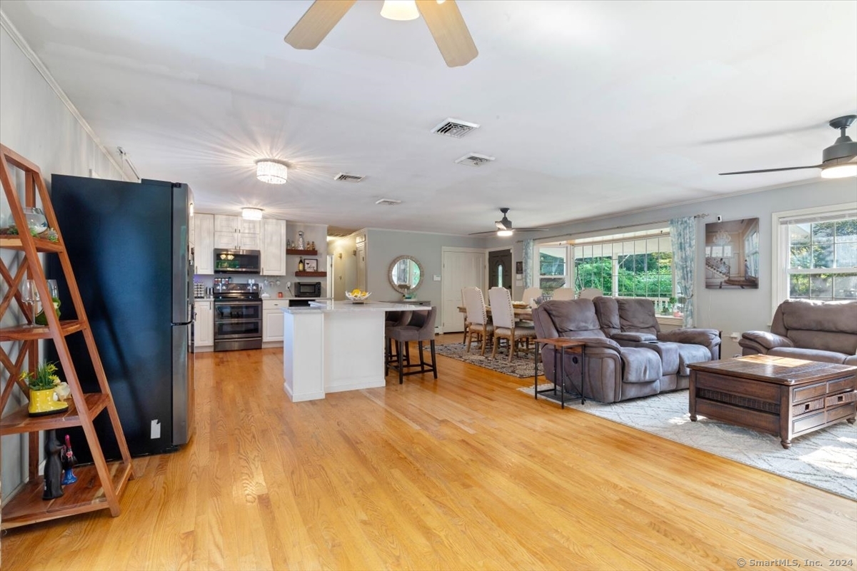 712 Country Club Road