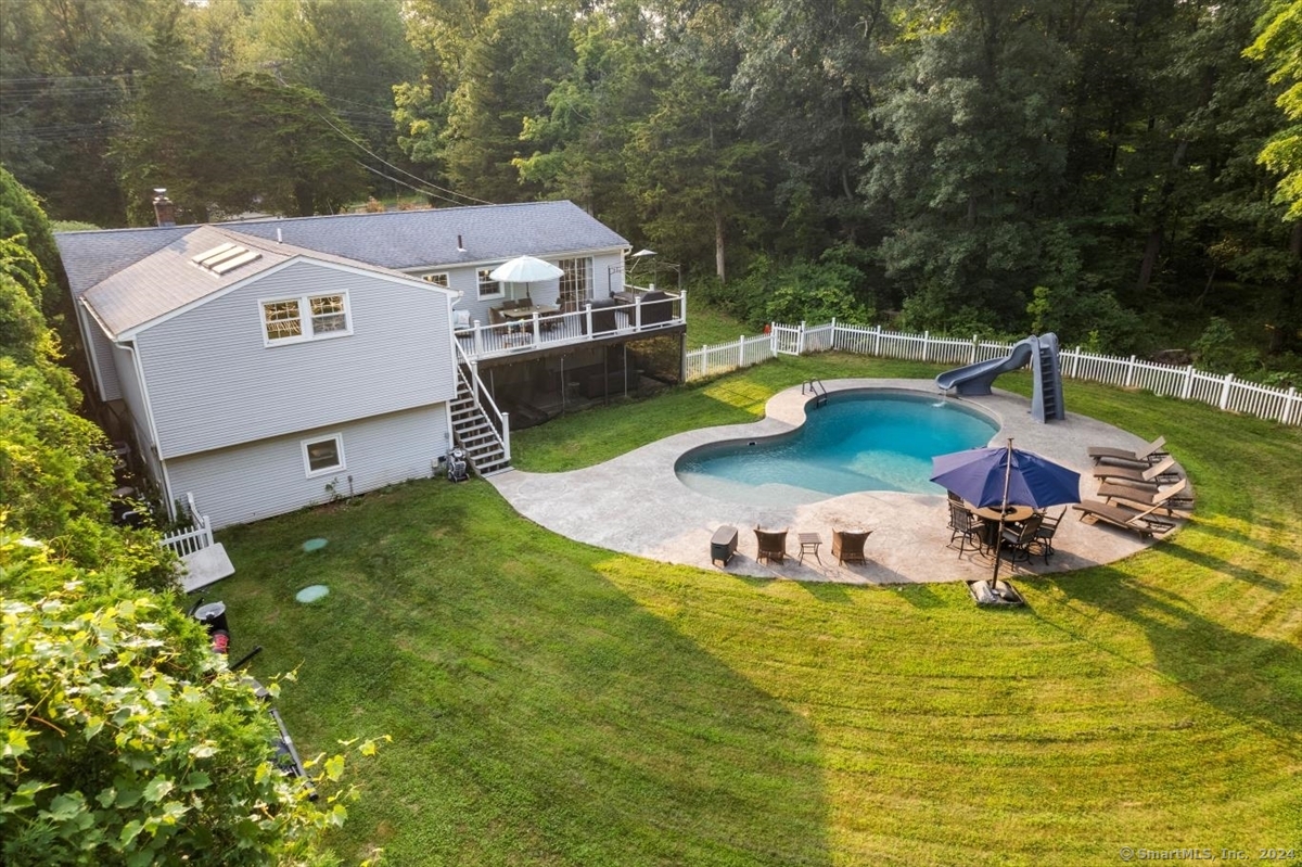 712 Country Club Road