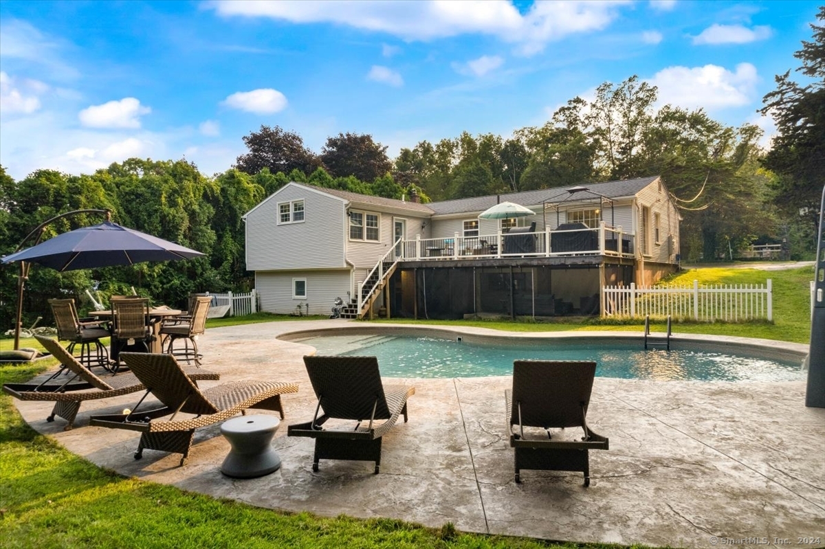 712 Country Club Road