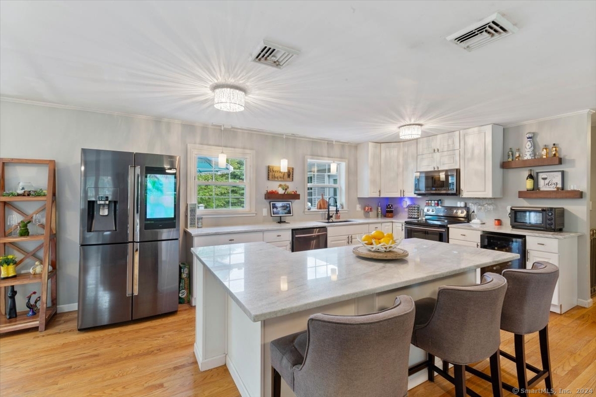 712 Country Club Road
