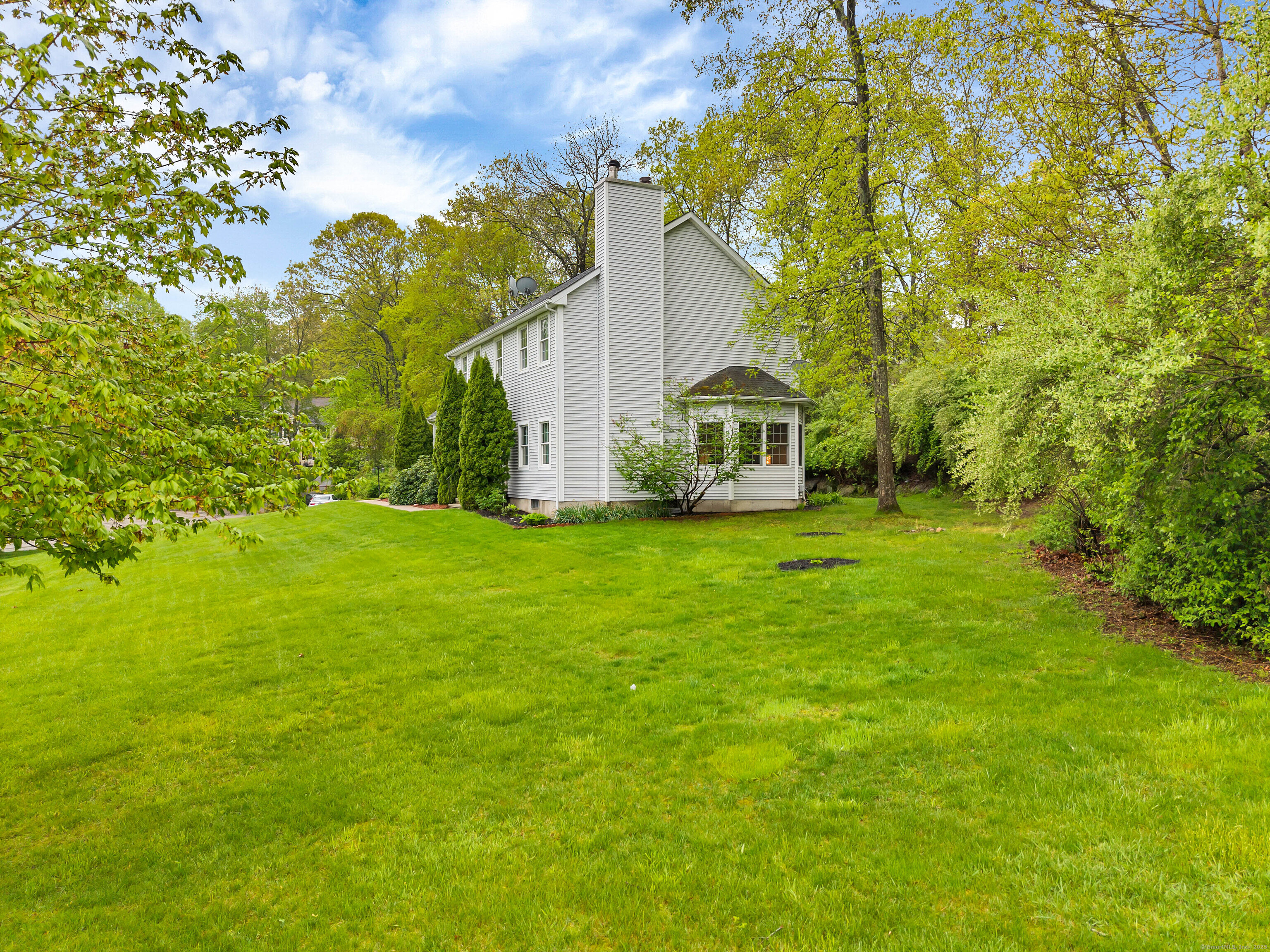 4 Fox Hollow