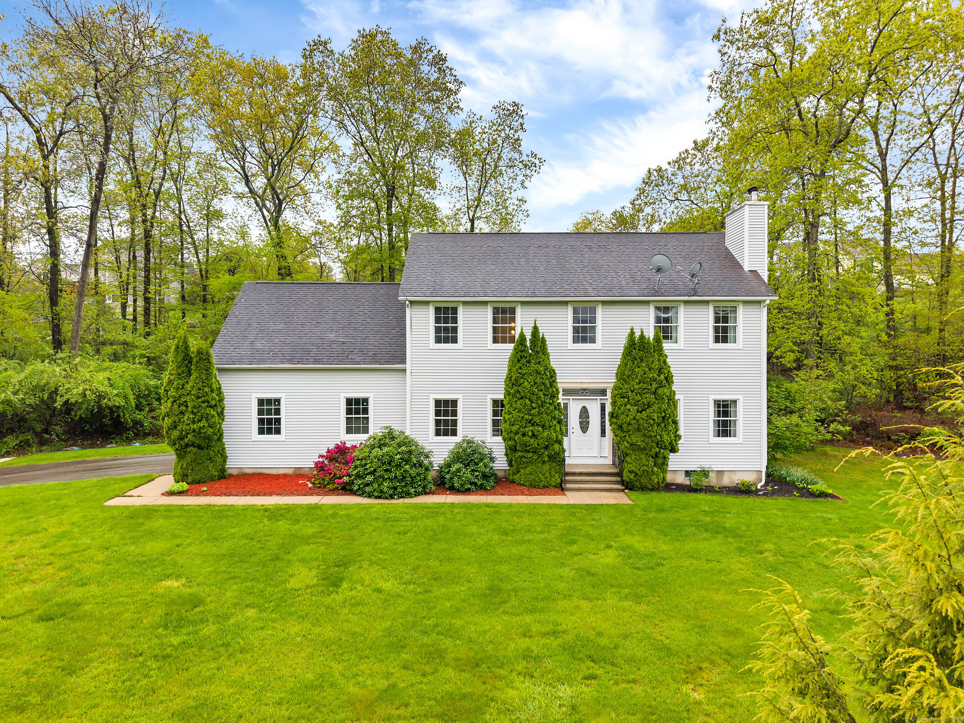 4 Fox Hollow