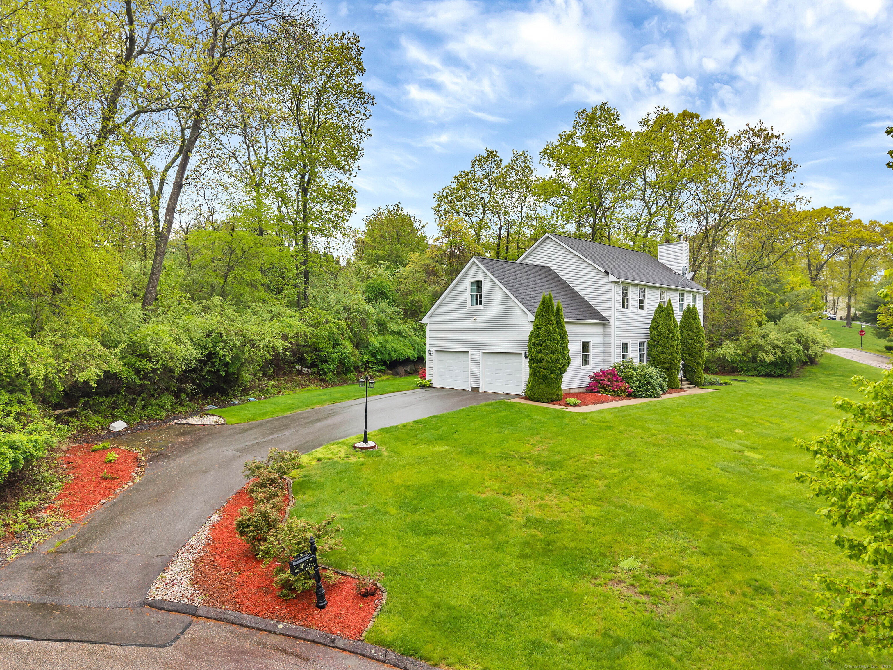 4 Fox Hollow