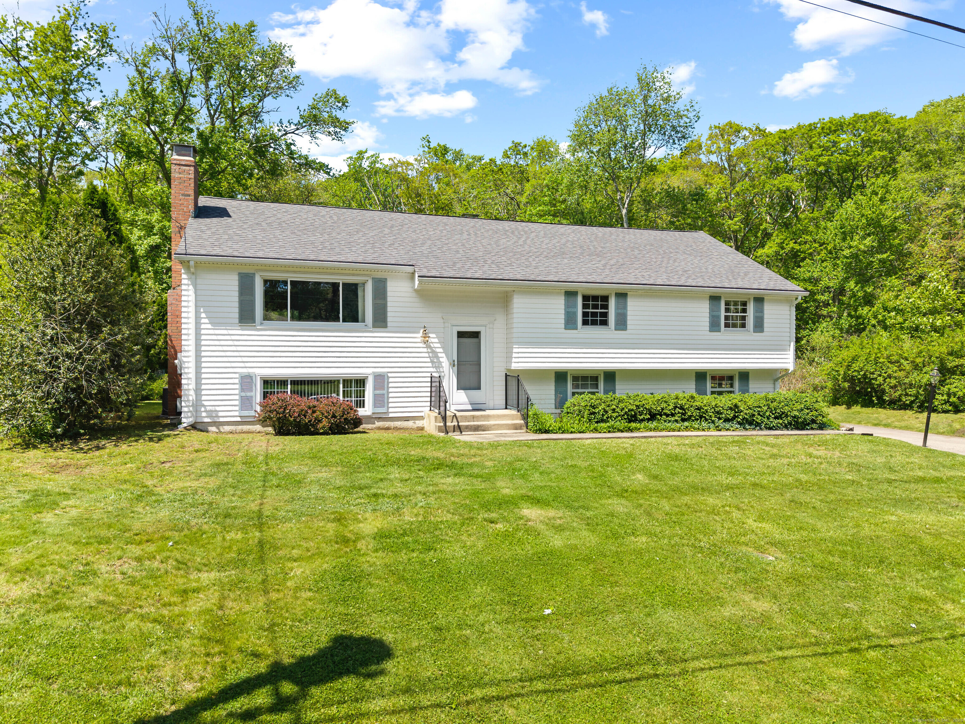 5 Old Colony Road
