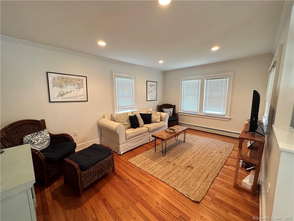 70 Noyes Avenue