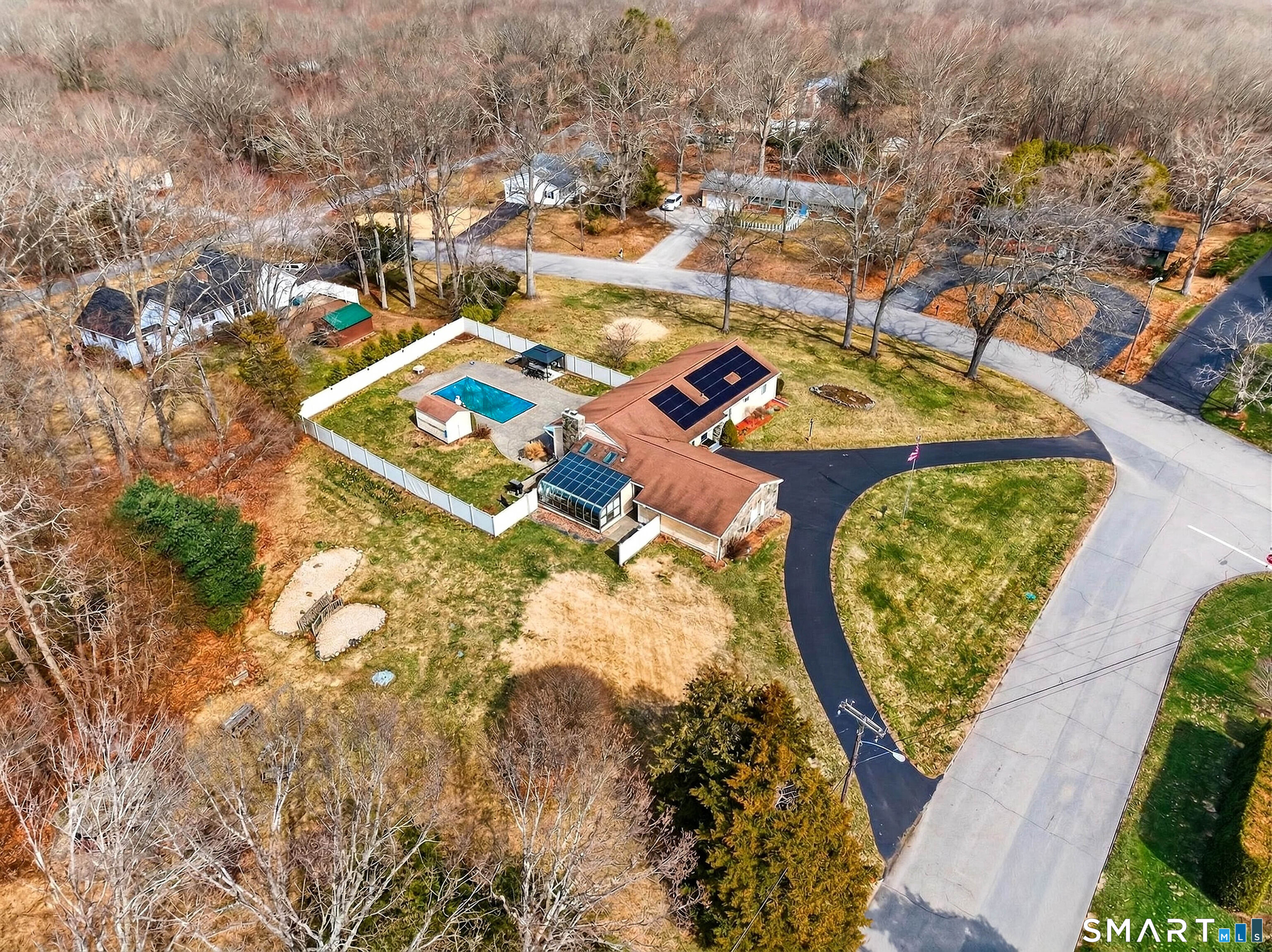 1 Tanglewood Drive