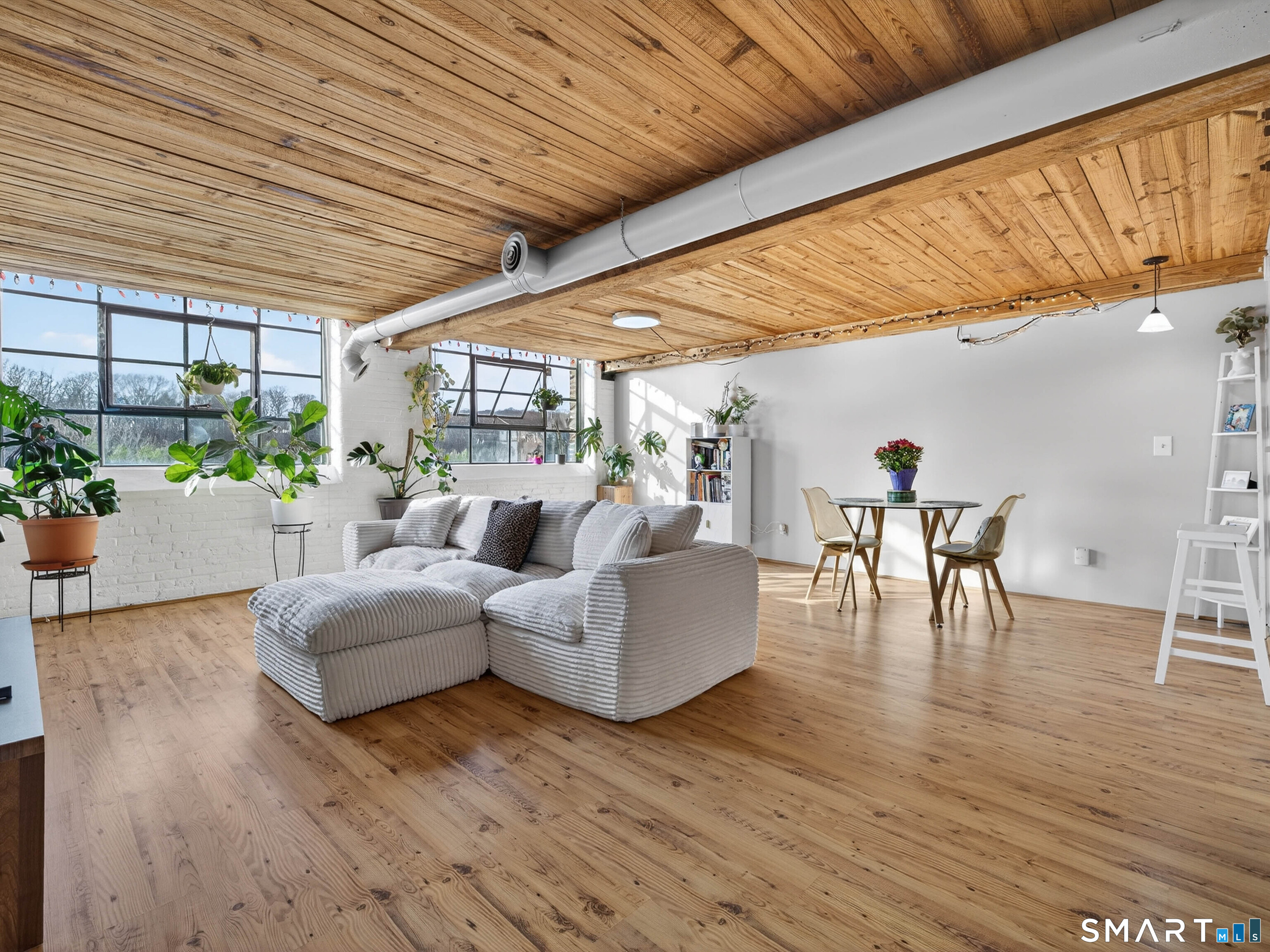 68 Thermos Avenue 215B