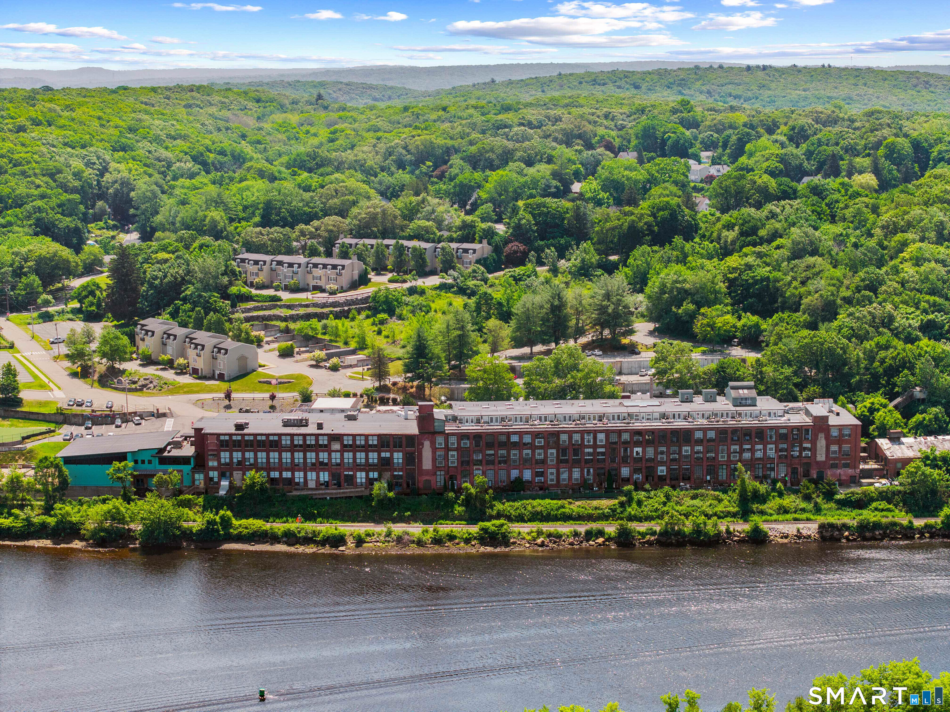 68 Thermos Avenue 215B