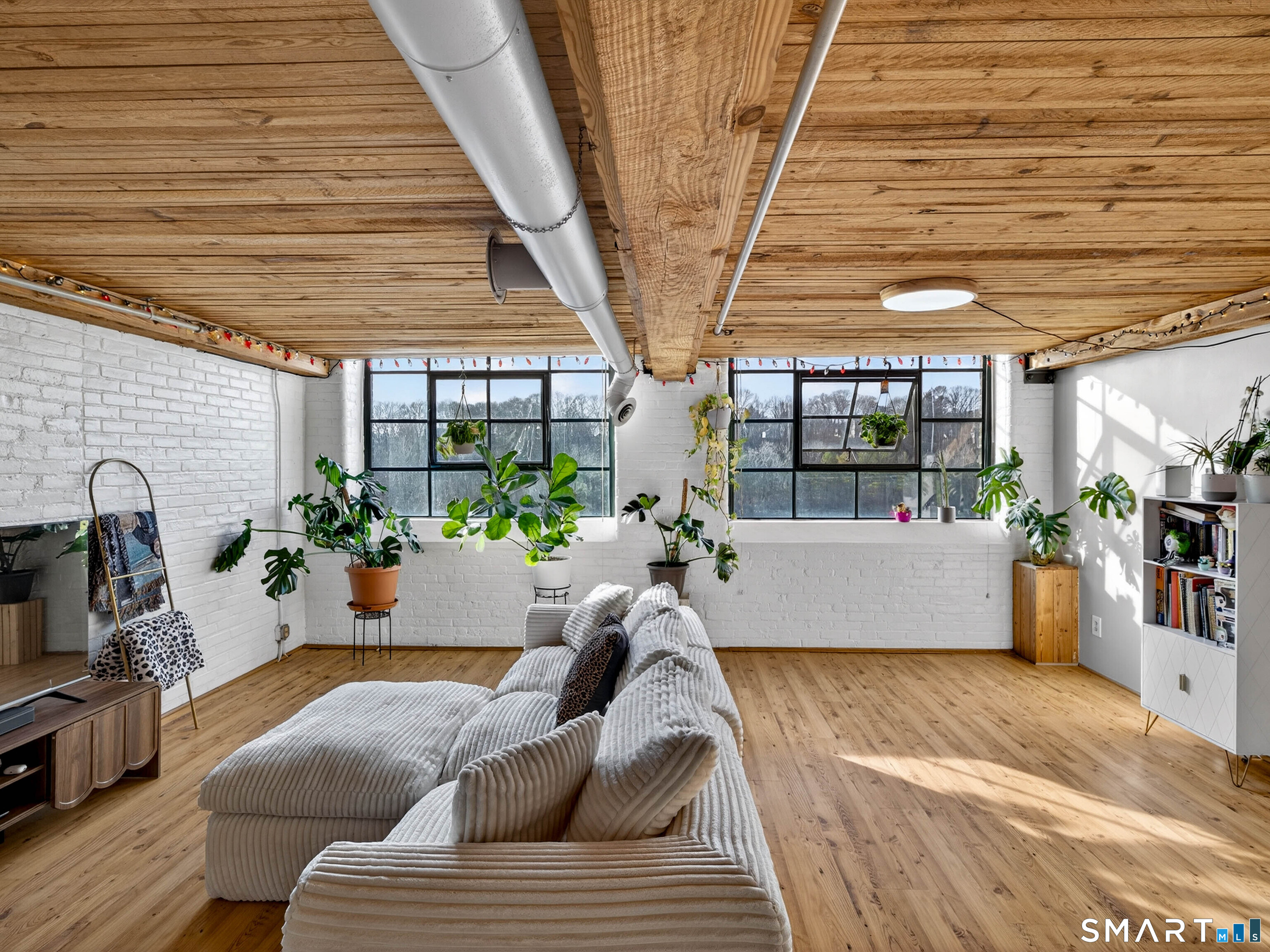 68 Thermos Avenue 215B