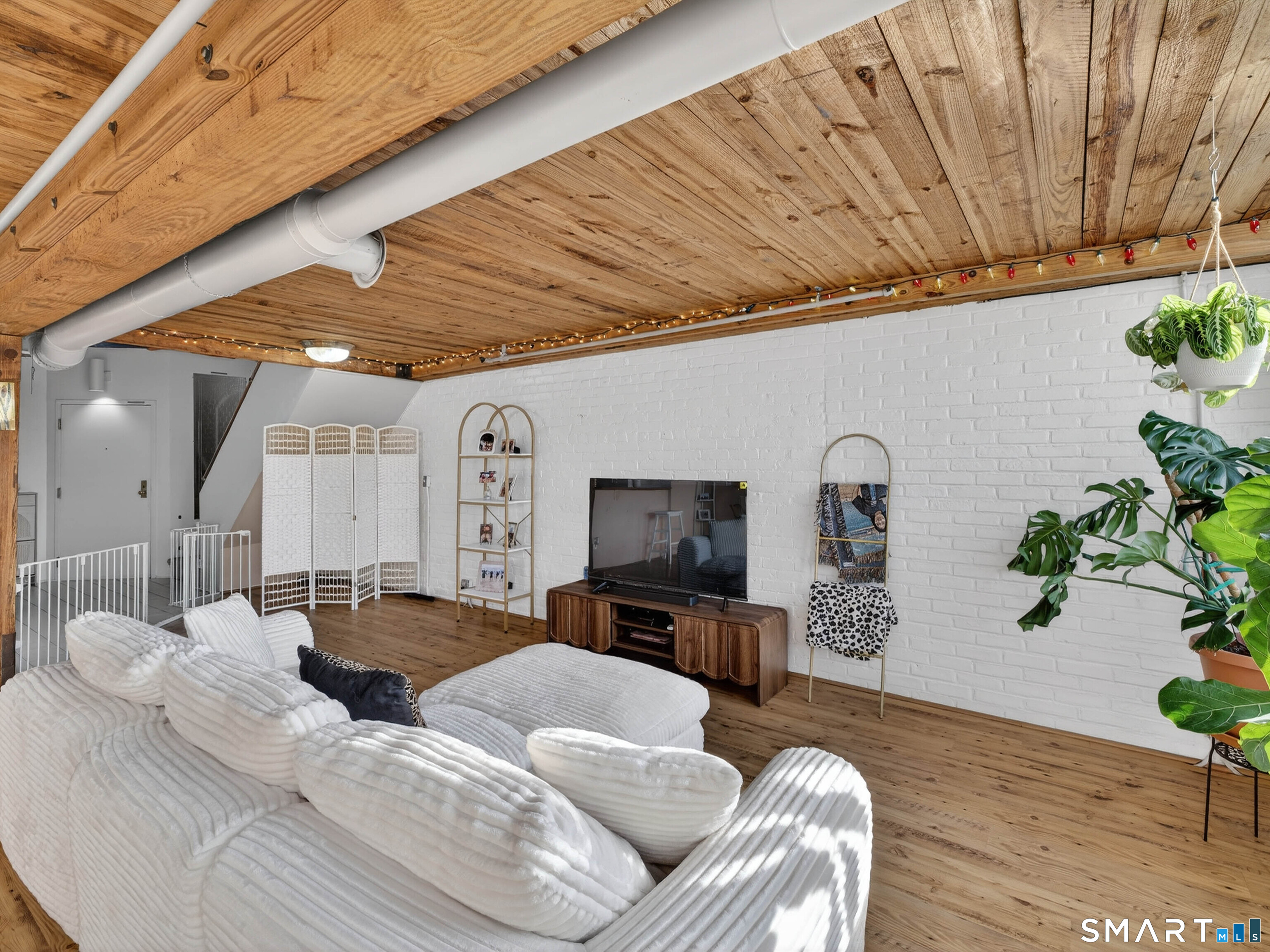 68 Thermos Avenue 215B