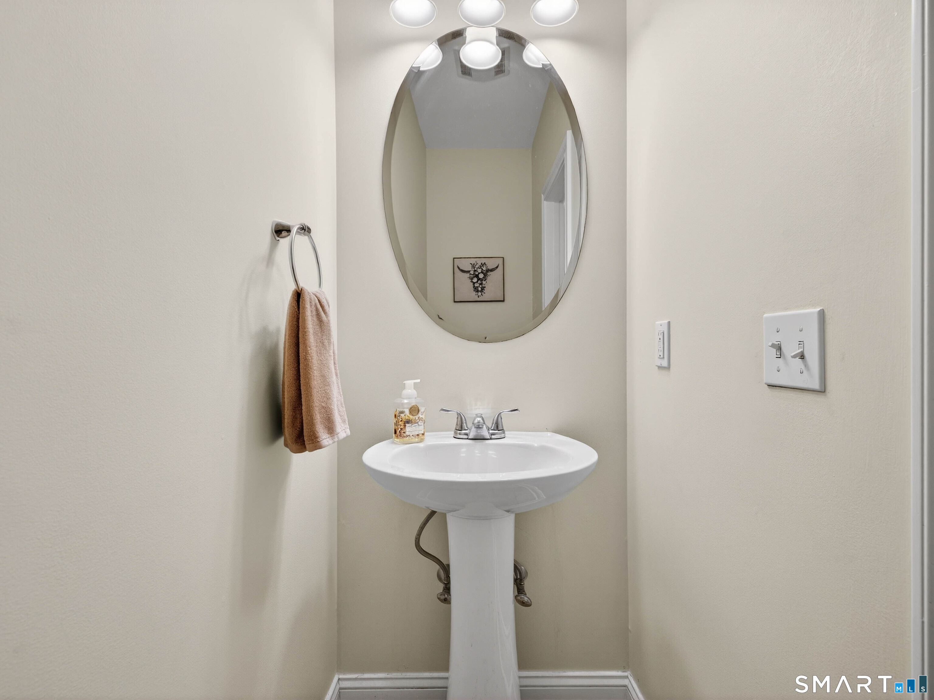 6 Constance Street