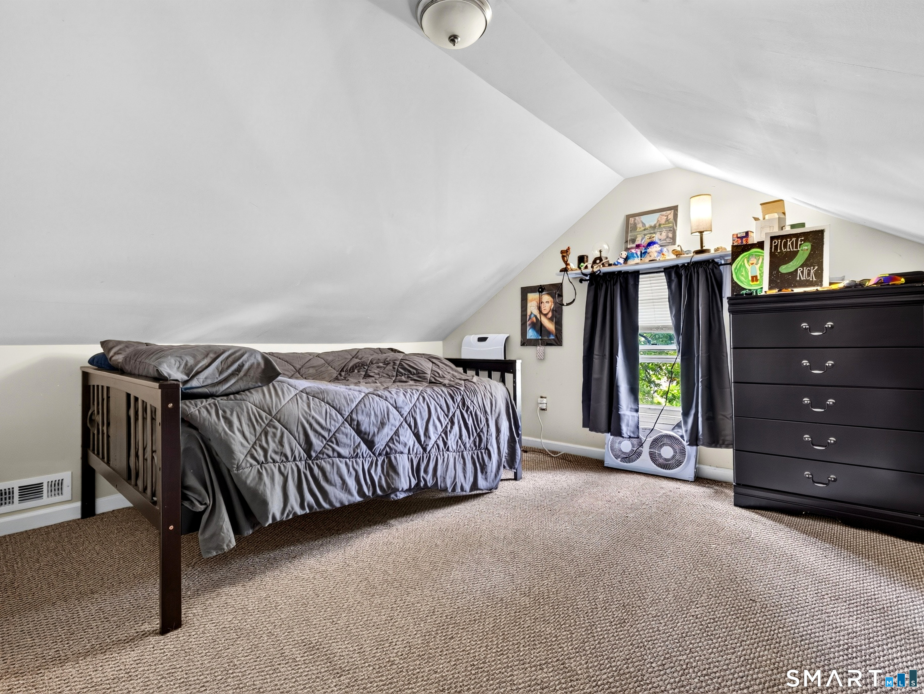 977 Townsend Avenue Unit: 2
