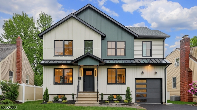 290 Bloomingdale Ave