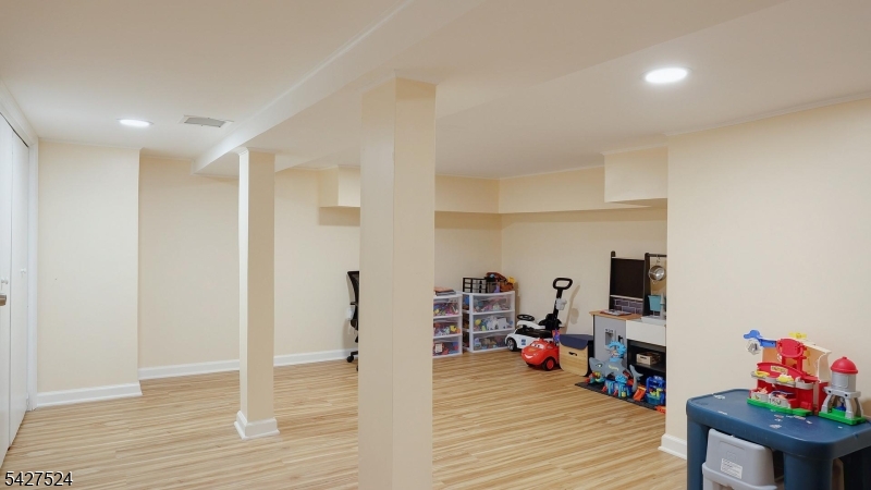 341 Terrill Rd