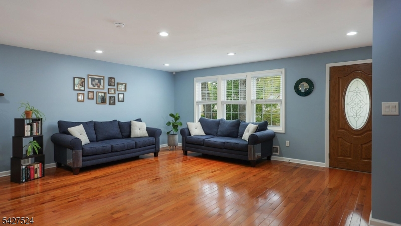 341 Terrill Rd