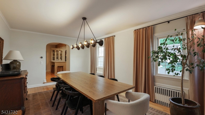2395 Lake Park Ter