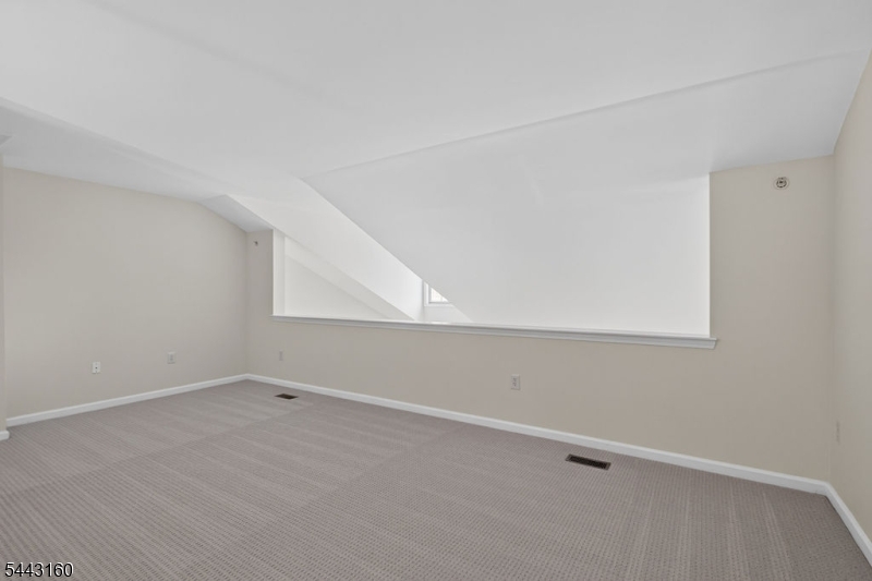 506 Donato Cir