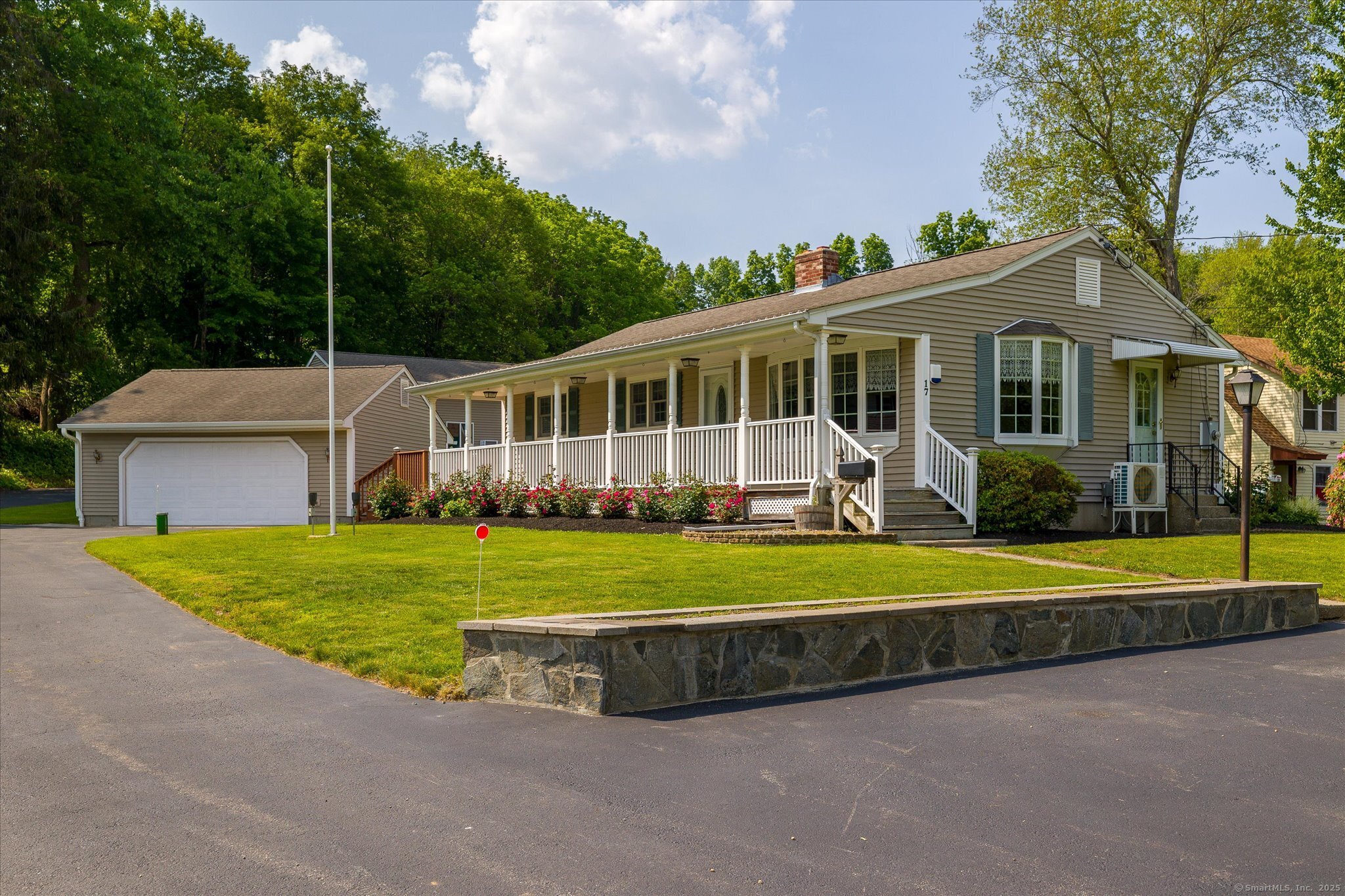 17 Daggett Street