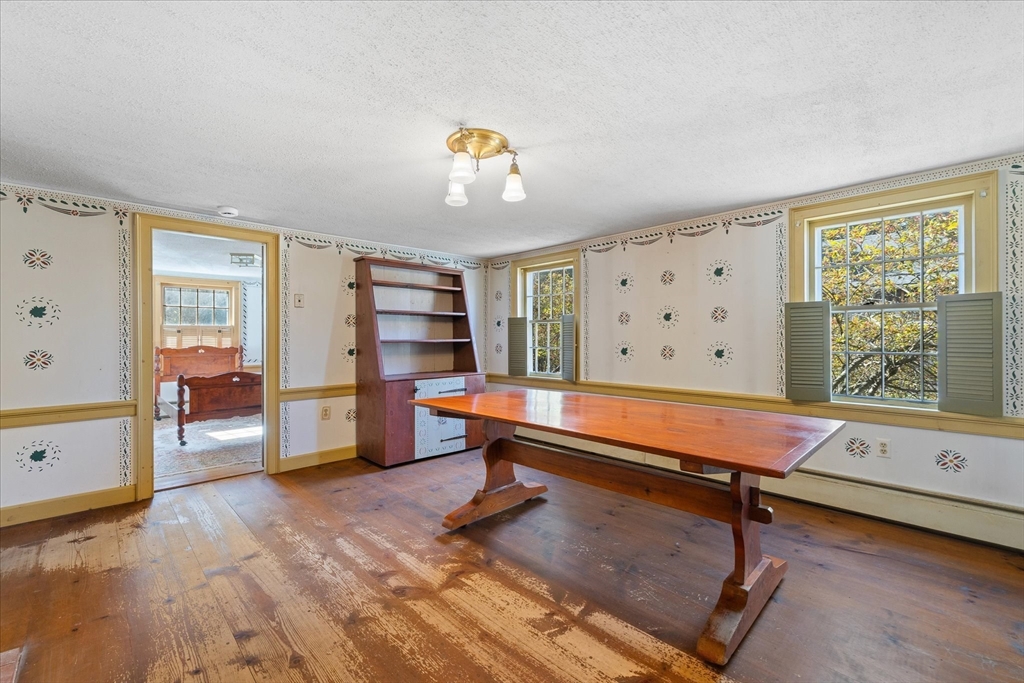 5 Carpenter Hill Rd