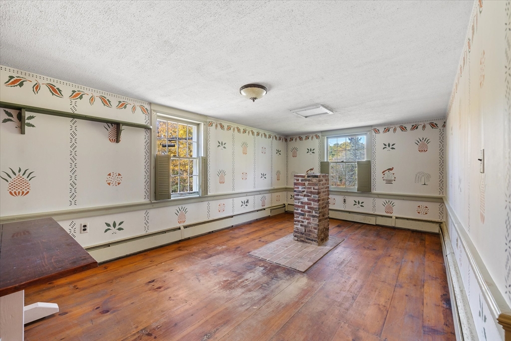5 Carpenter Hill Rd