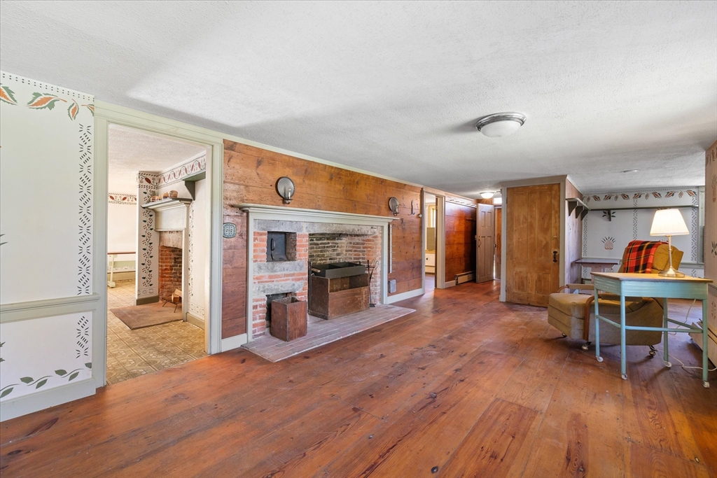5 Carpenter Hill Rd