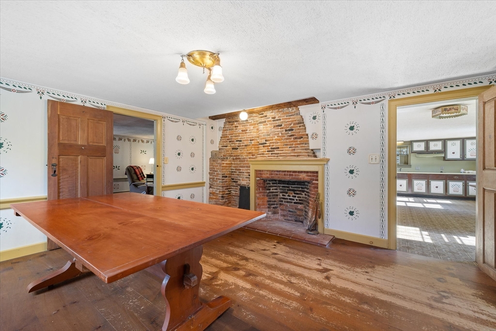 5 Carpenter Hill Rd