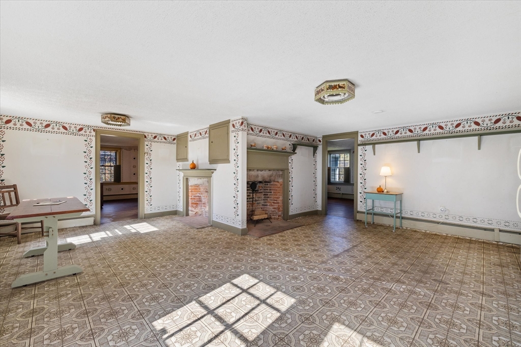 5 Carpenter Hill Rd