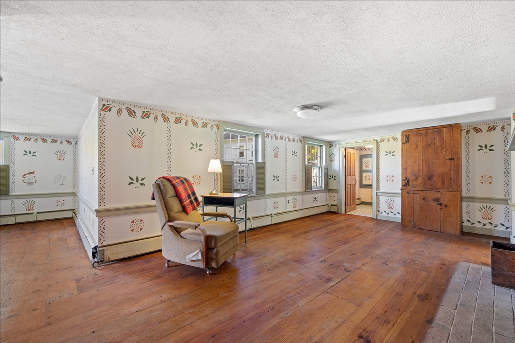 5 Carpenter Hill Rd
