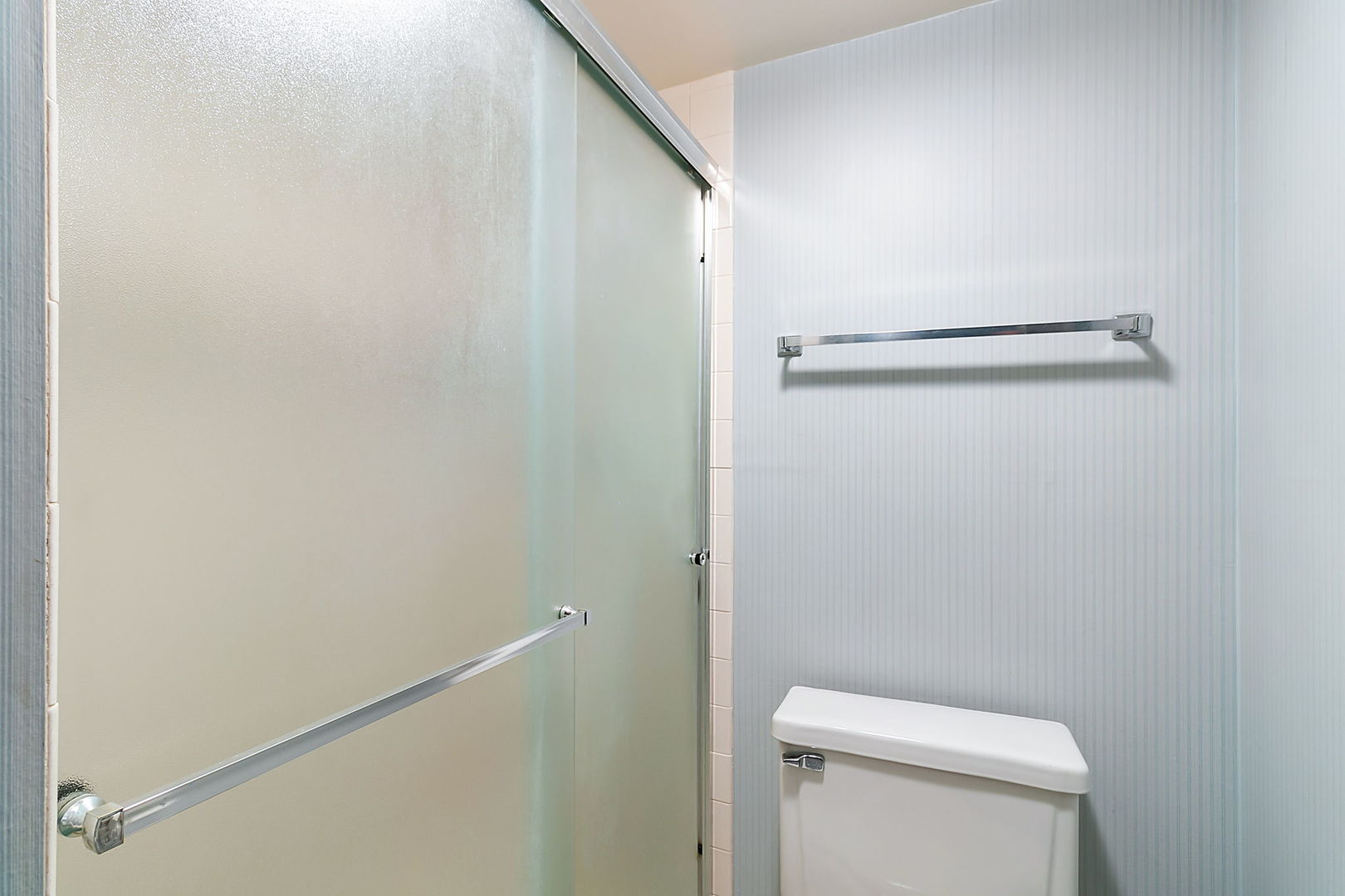 13613 Lamon Avenue Unit: 619