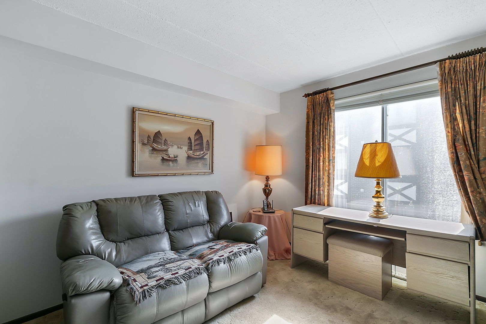 13613 Lamon Avenue Unit: 619