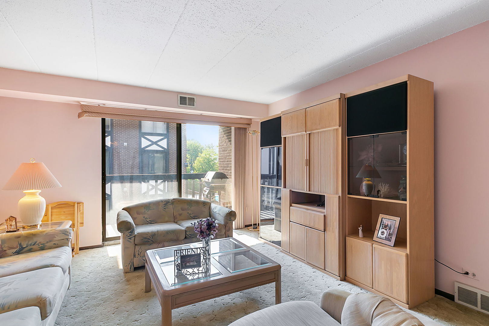 13613 Lamon Avenue Unit: 619