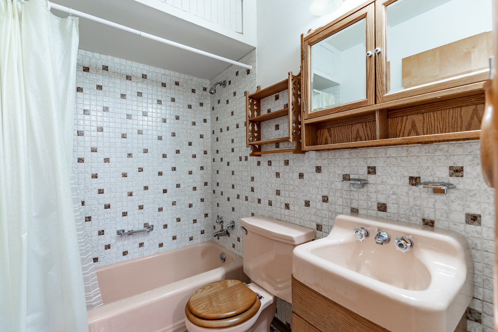 18916 Greenbay Avenue