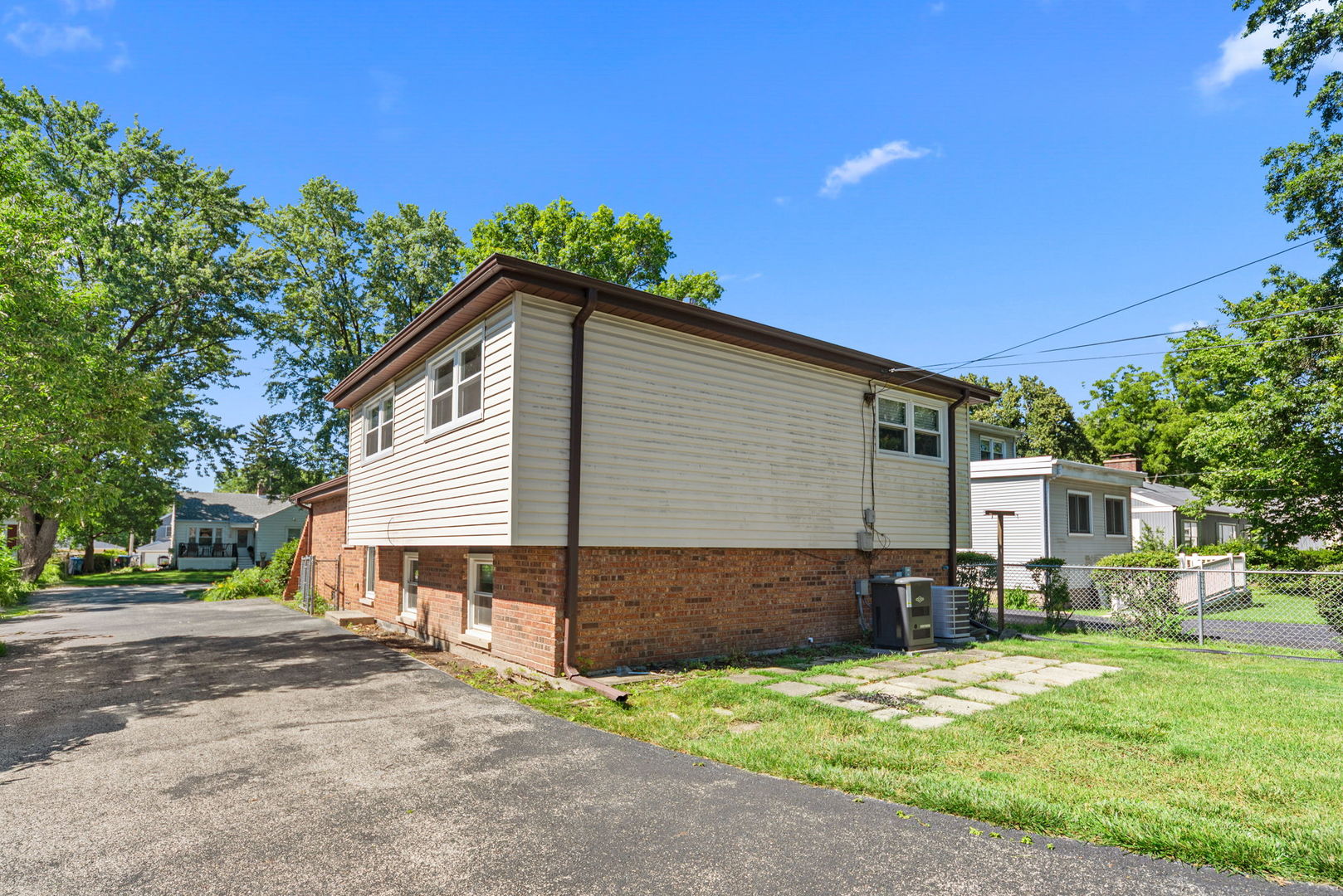 653 Jefferson Street