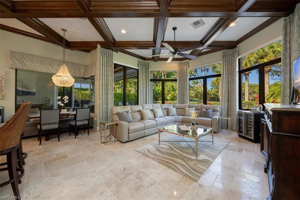 8556 Majorca LN, NAPLES