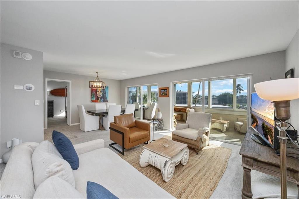 3410 Gulf Shore BLVD N # 302