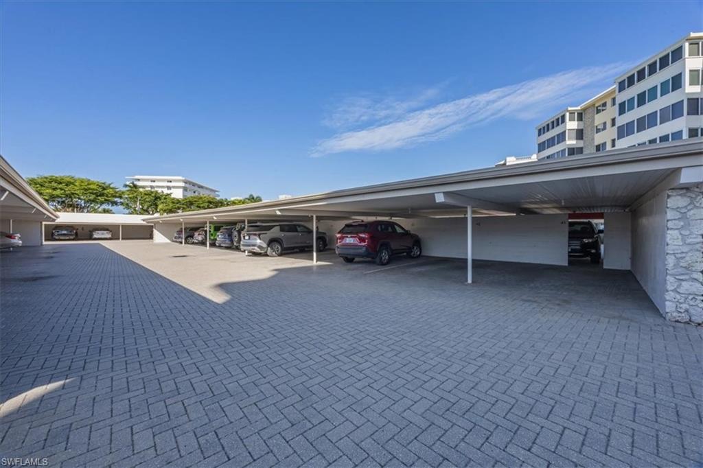 3410 Gulf Shore BLVD N # 302