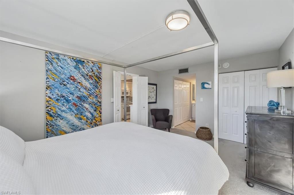 3410 Gulf Shore BLVD N # 302