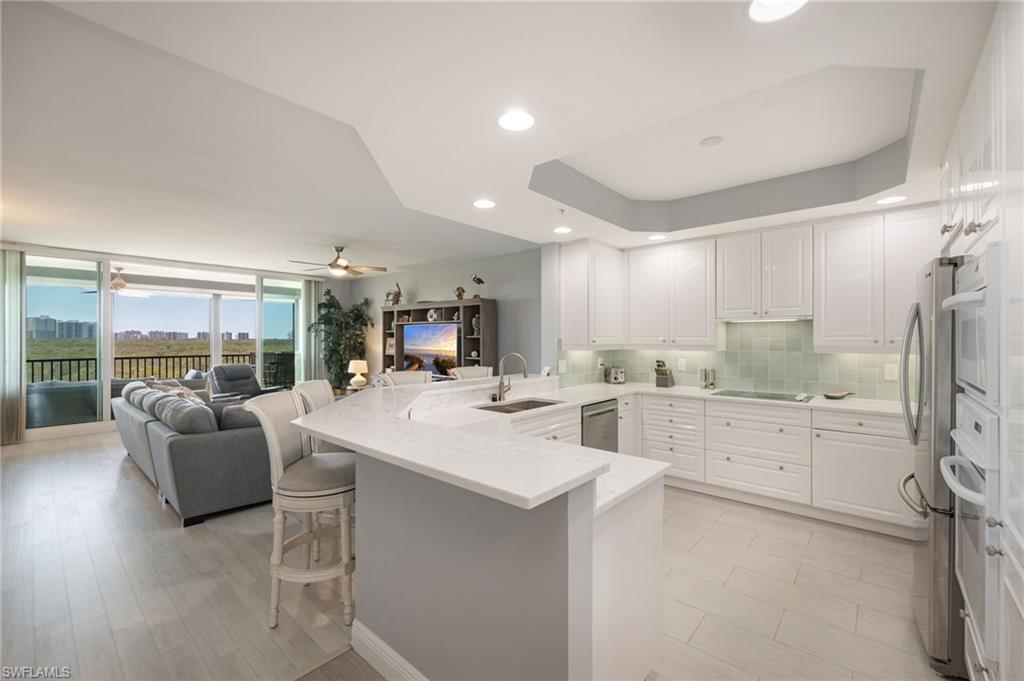 425 Cove Tower DR 502