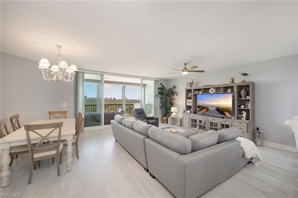 425 Cove Tower DR 502