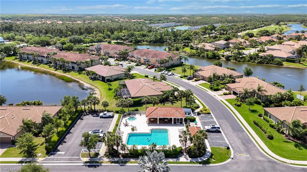 9074 Triangle Palm LN