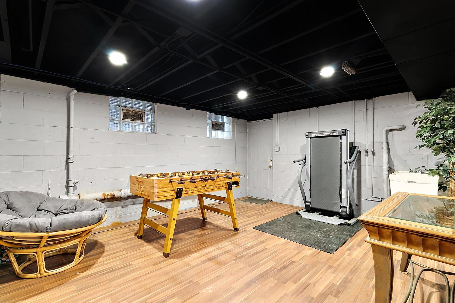 12613 Van Buren Street