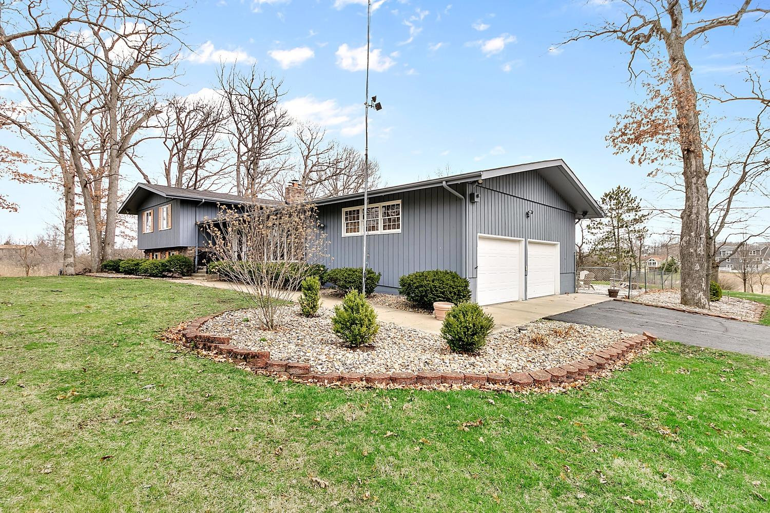 12613 Van Buren Street